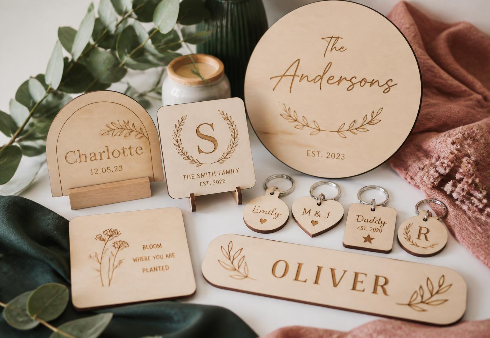 Peças em madeira gravadas a laser no atelier 4telier